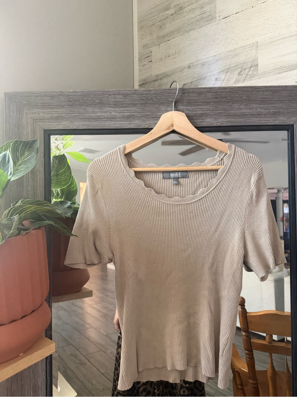 Scallop Edge Ribbed Knit Top - Beige